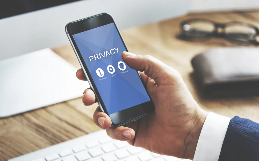 Smart phones Playing With Your Privacy